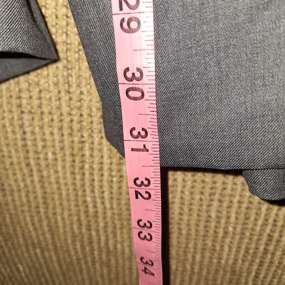 Lauren Ralph Lauren Men's Wool Blend Tan Pants In A Size 38×31. EUC.